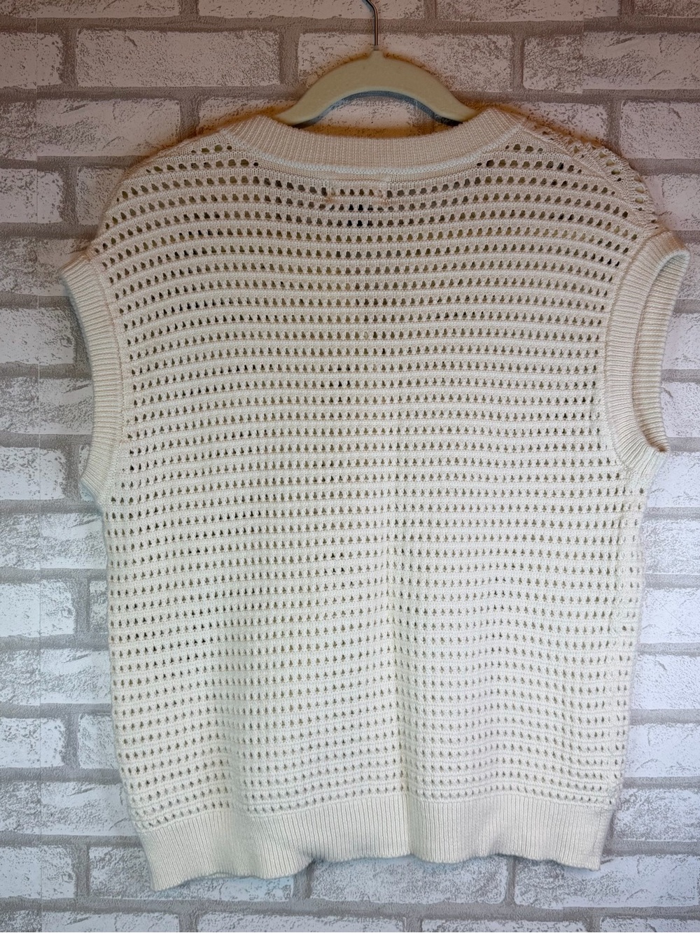 Universal Thread Ivory Open Knit Button Front Sweater Vest XS Sleeveless Cotton - Picture 3 of 9